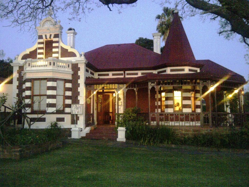 Melvin Residence Guest House Pretoria-Noord Esterno foto