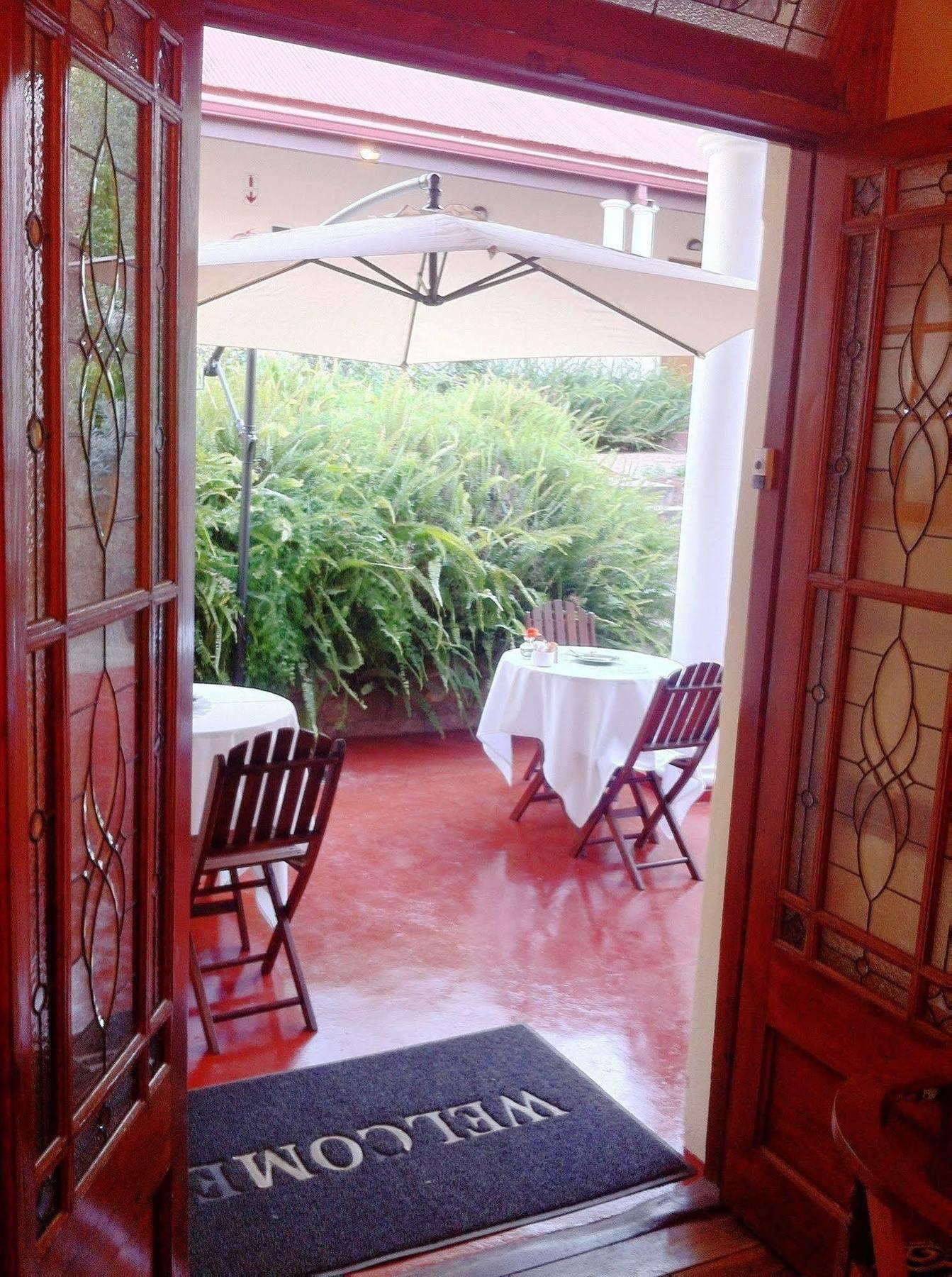 Melvin Residence Guest House Pretoria-Noord Esterno foto