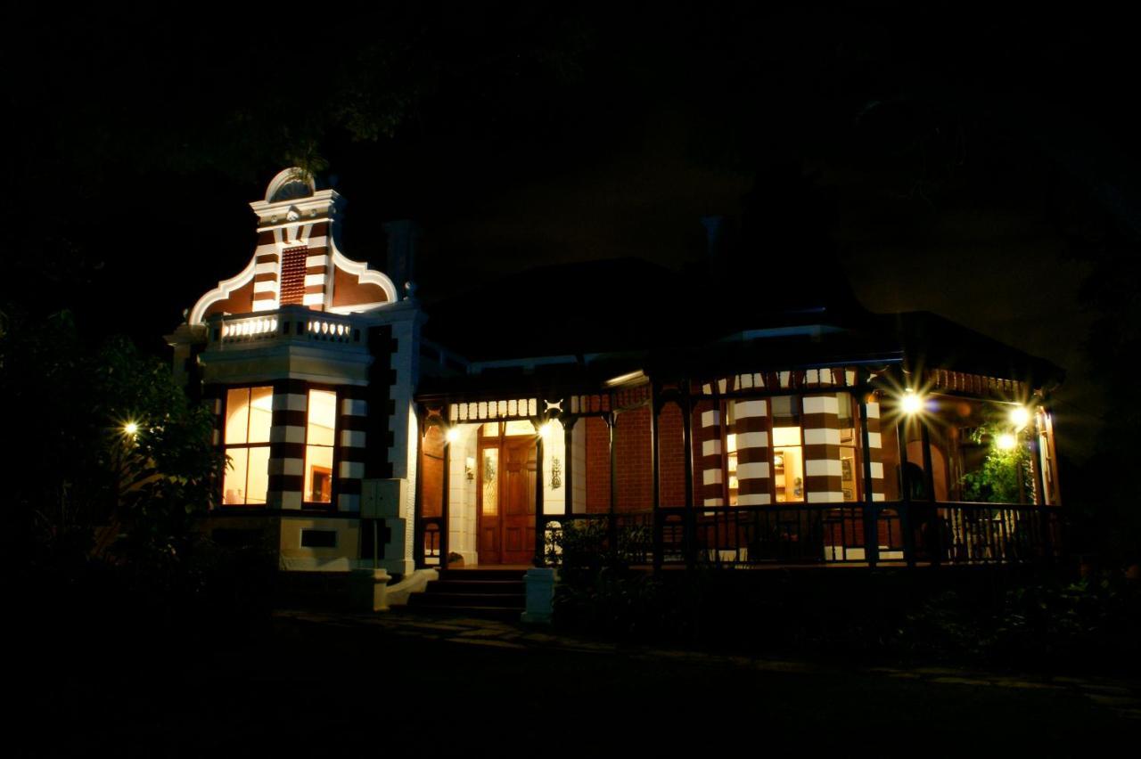 Melvin Residence Guest House Pretoria-Noord Esterno foto